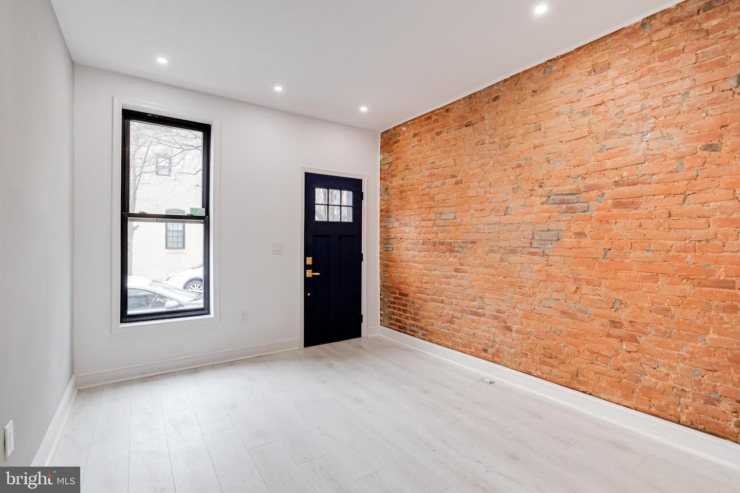 31 Birckhead St Property Photo 2