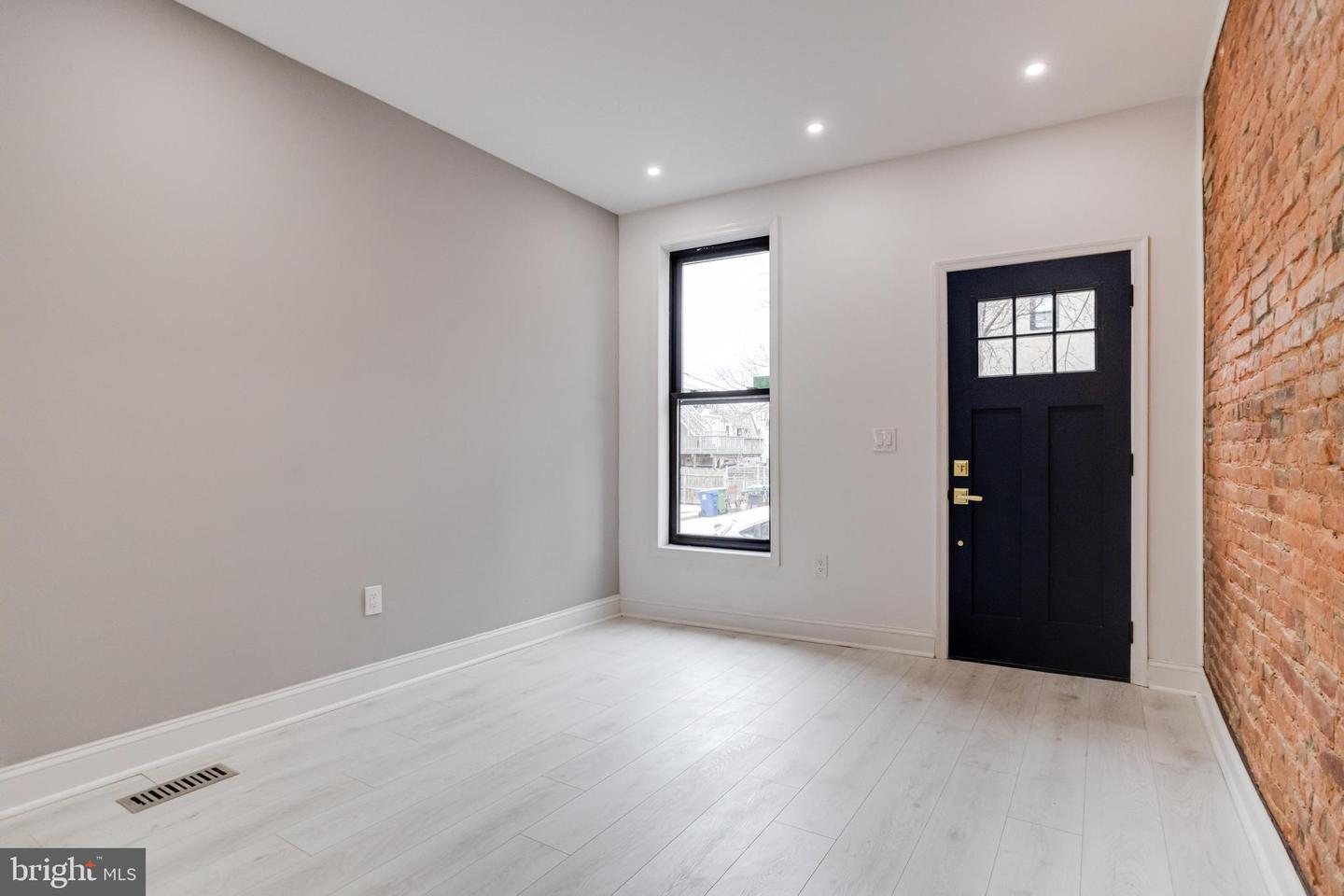 31 Birckhead St Property Photo 7