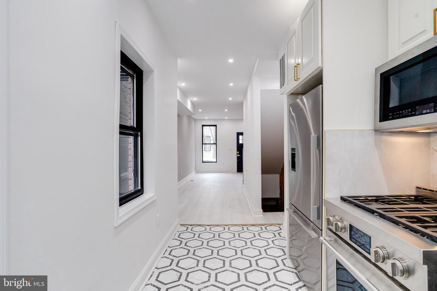 31 Birckhead St Property Photo 15