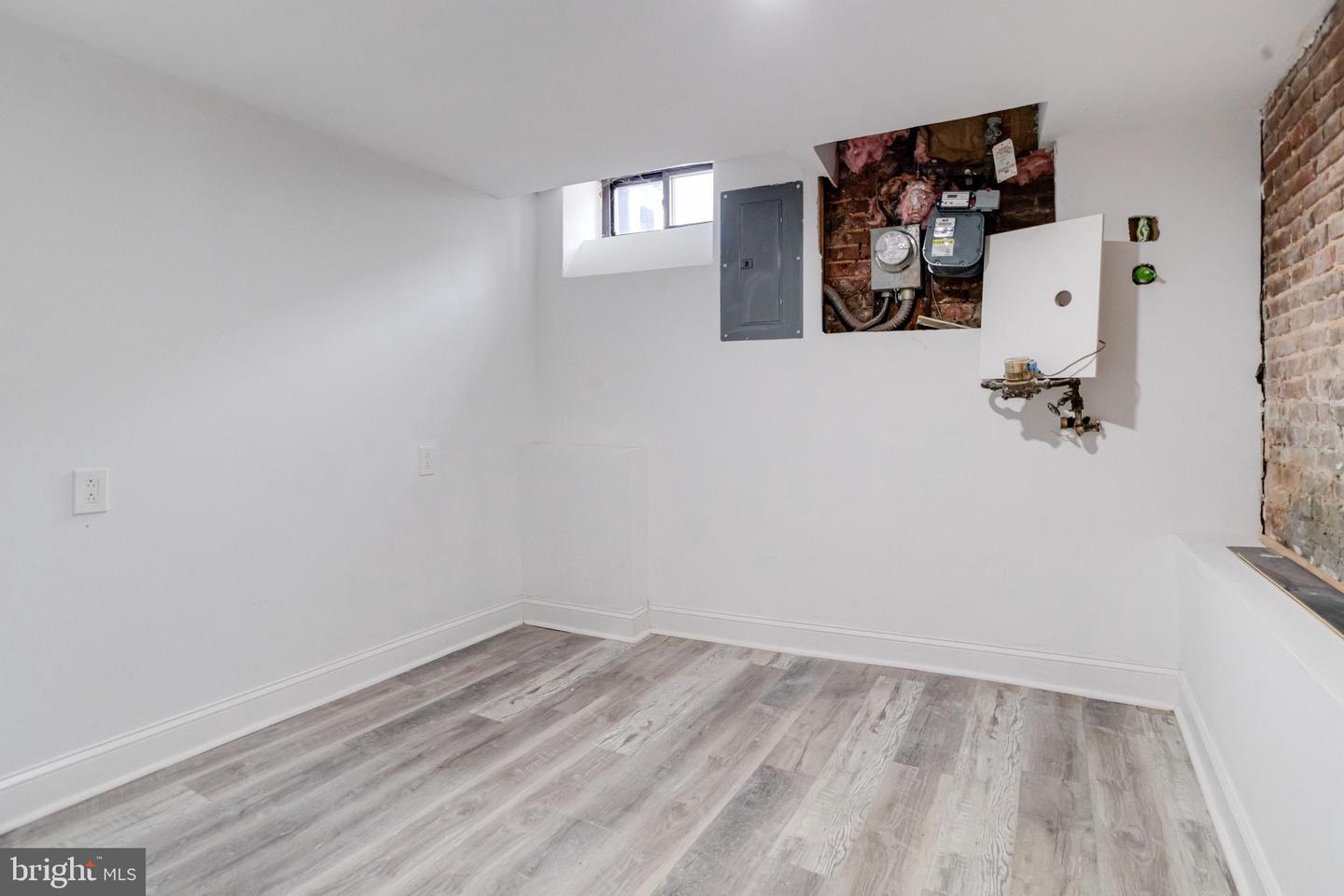 31 Birckhead St Property Photo 40