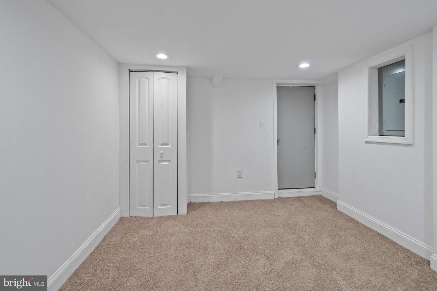 433 N Robinson St Property Photo 26