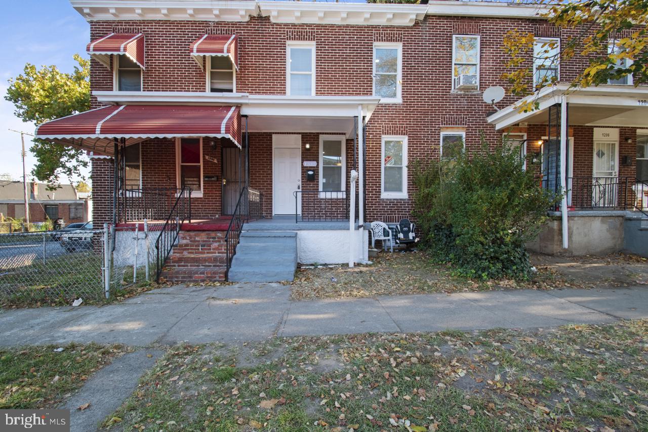 1202 Darley Ave Property Photo 3
