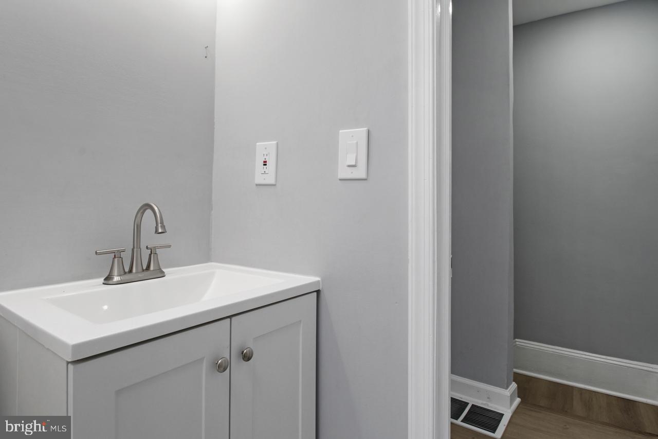 1202 Darley Ave Property Photo 25