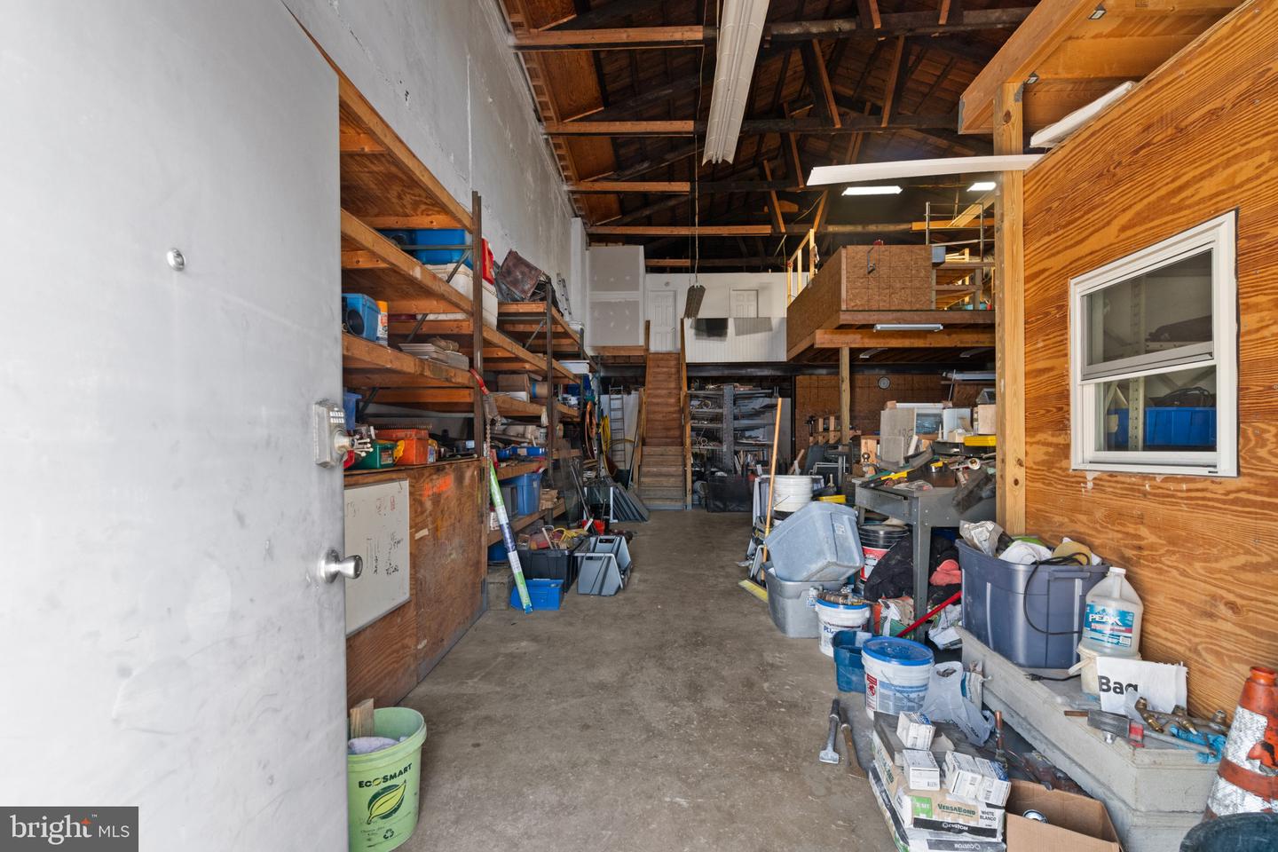 101 N Clinton St Property Photo 3