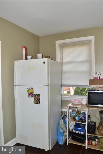 3711 W Franklin St Property Photo 5
