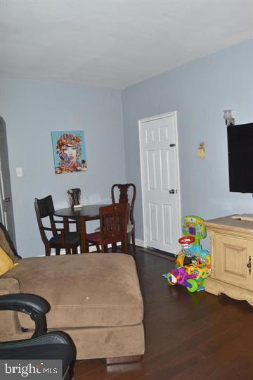 3711 W Franklin St Property Photo 19