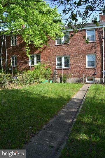 3711 W Franklin St Property Photo 23