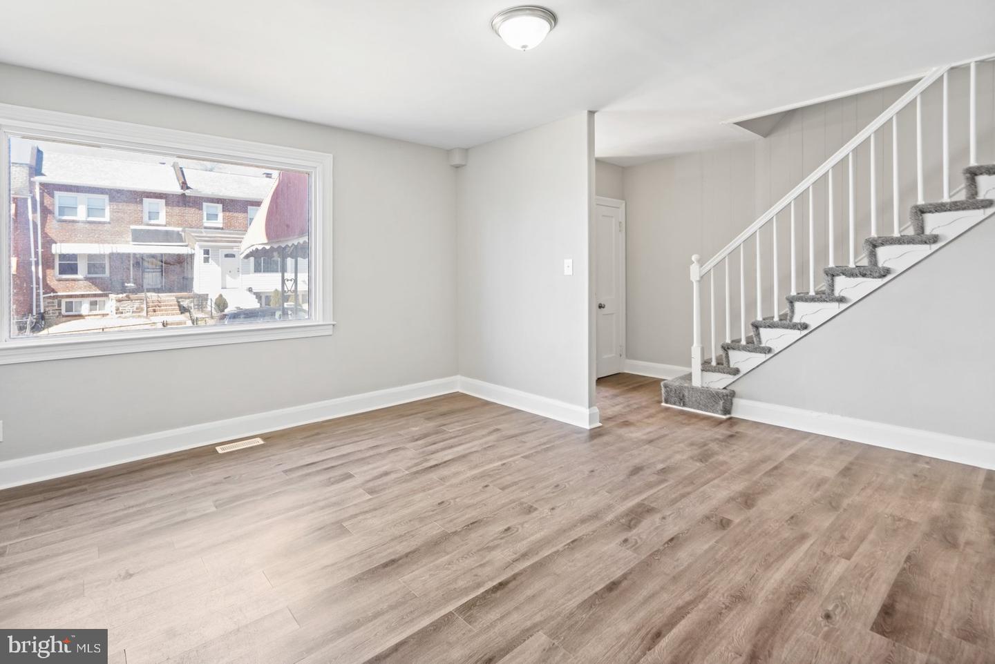 5 Rosedale St S Property Photo 6