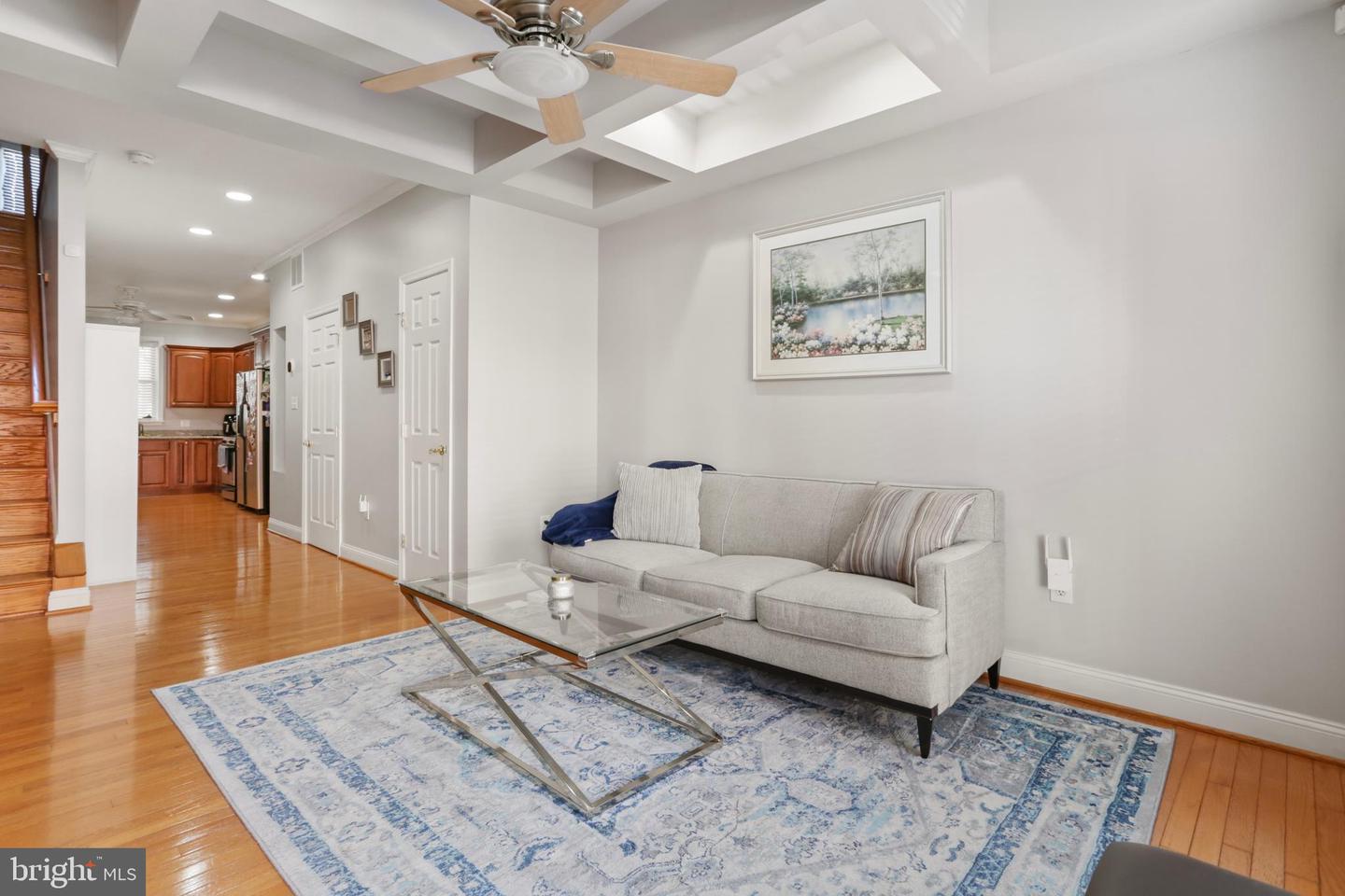 6 Decker Ave Property Photo 2