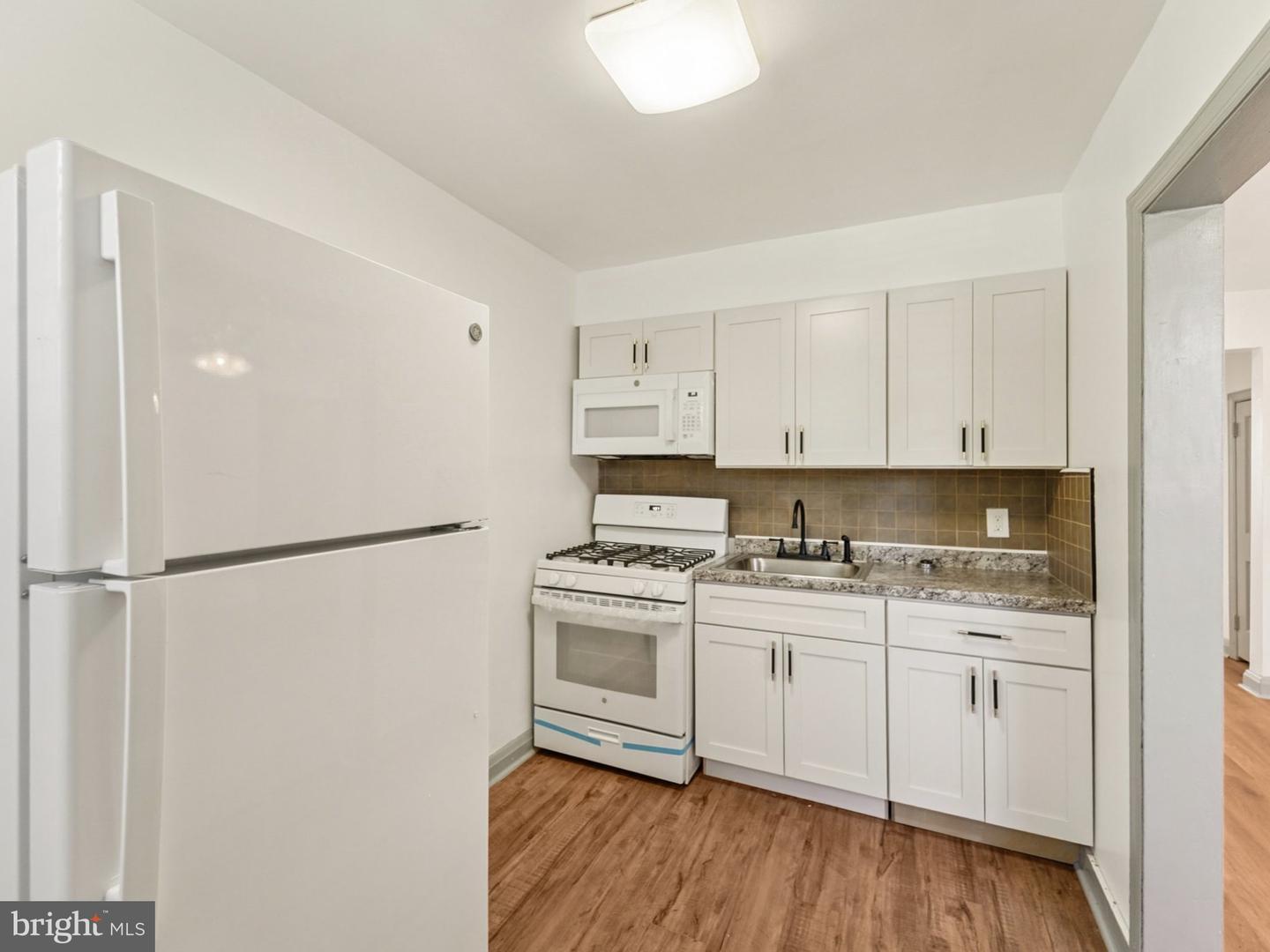 6123 Macbeth Dr Property Photo 7