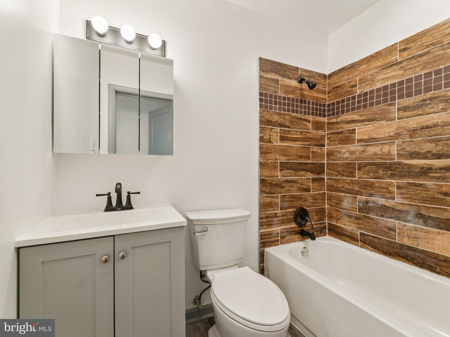 6123 Macbeth Dr Property Photo 8