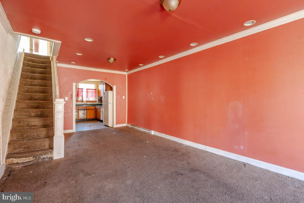 419 Furrow St Property Photo 2