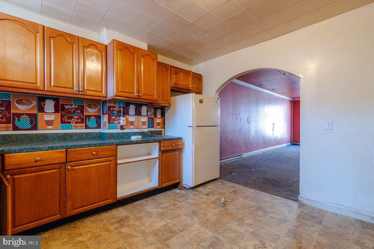 419 Furrow St Property Photo 9