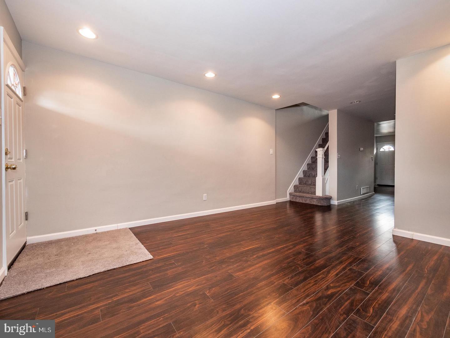 2923 W Lanvale St Property Photo 6