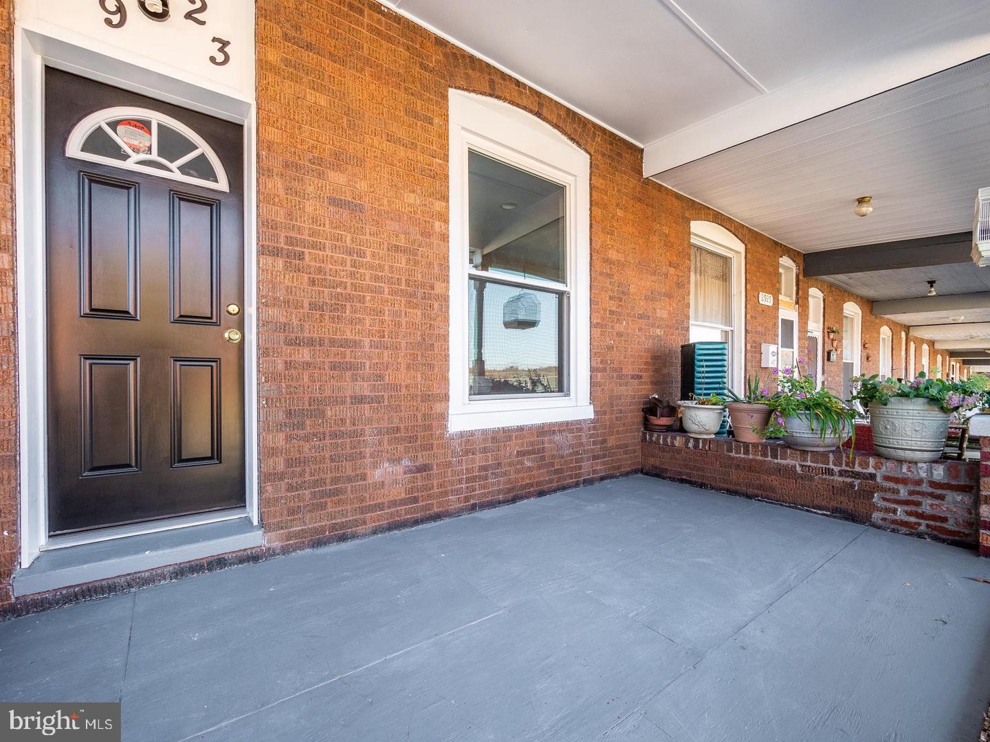 2923 W Lanvale St Property Photo 8