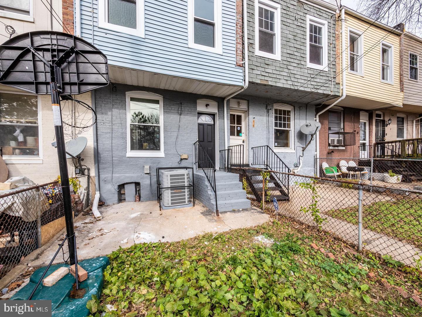 2923 W Lanvale St Property Photo 16