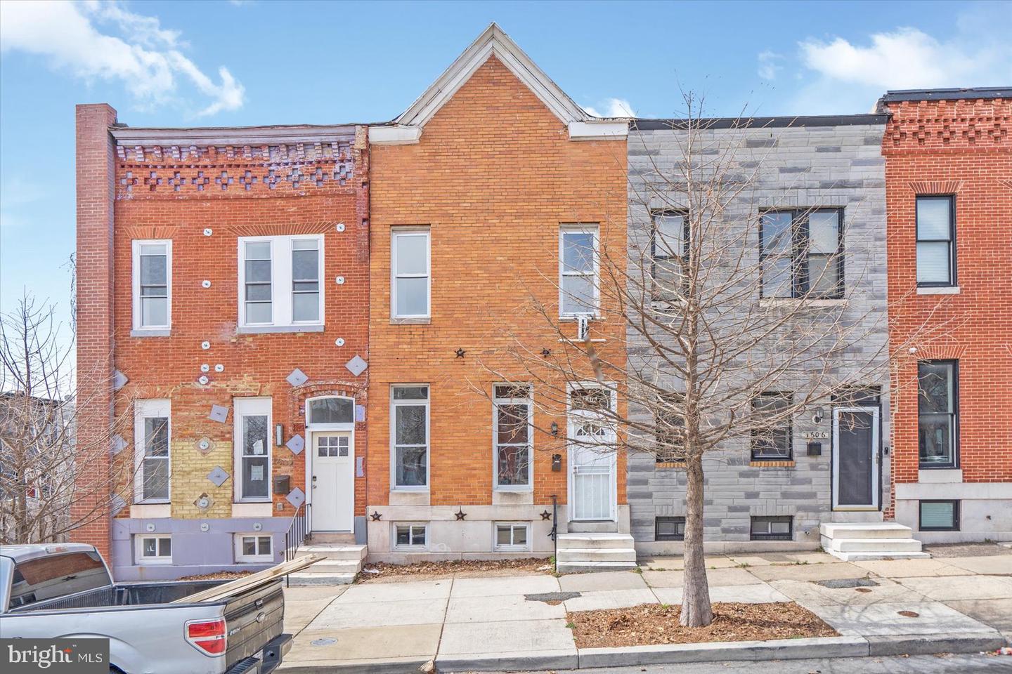 1604 N Broadway Property Photo