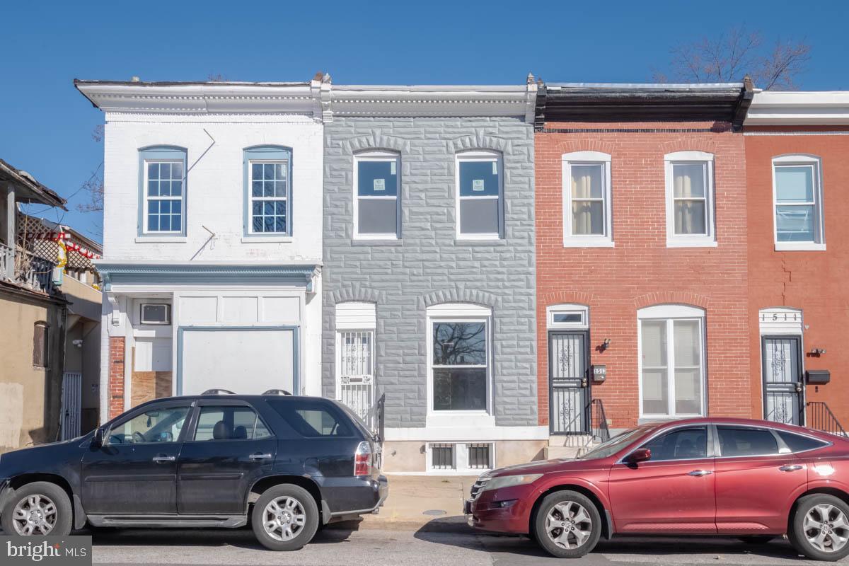 1515 N Montford Ave Property Photo 2