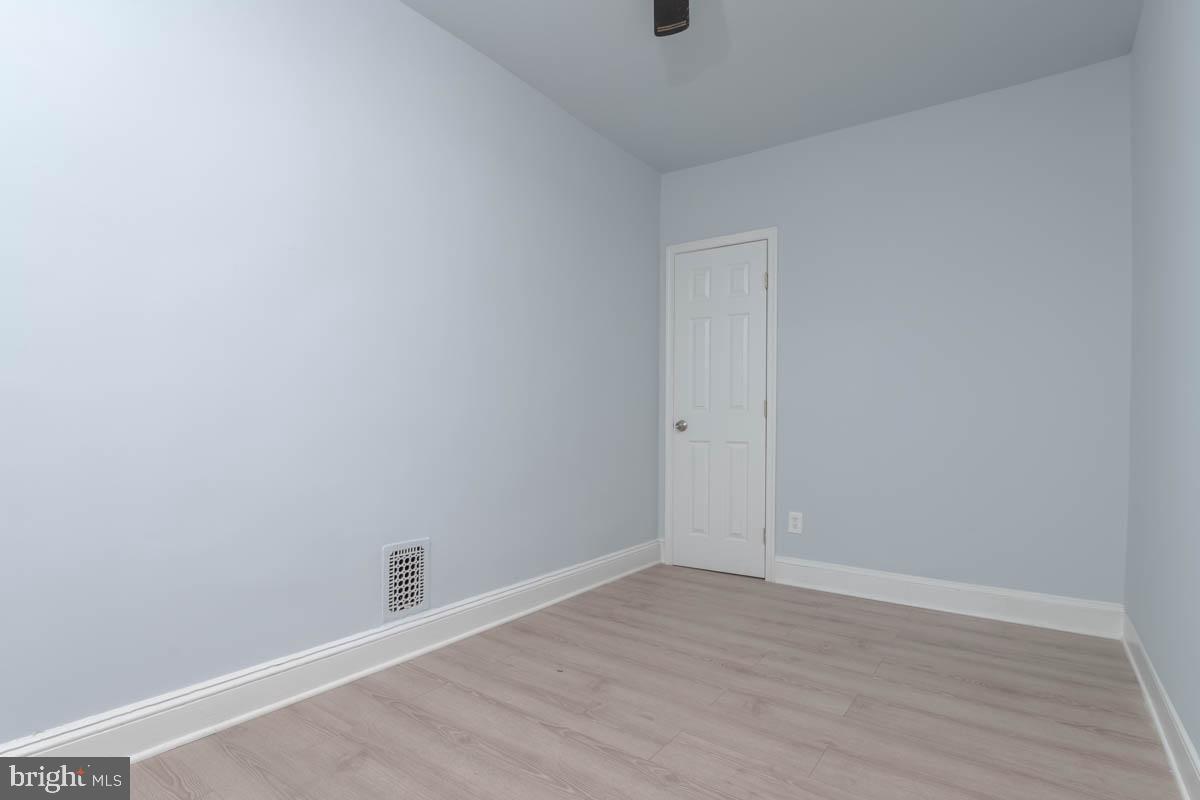 1515 N Montford Ave Property Photo 17