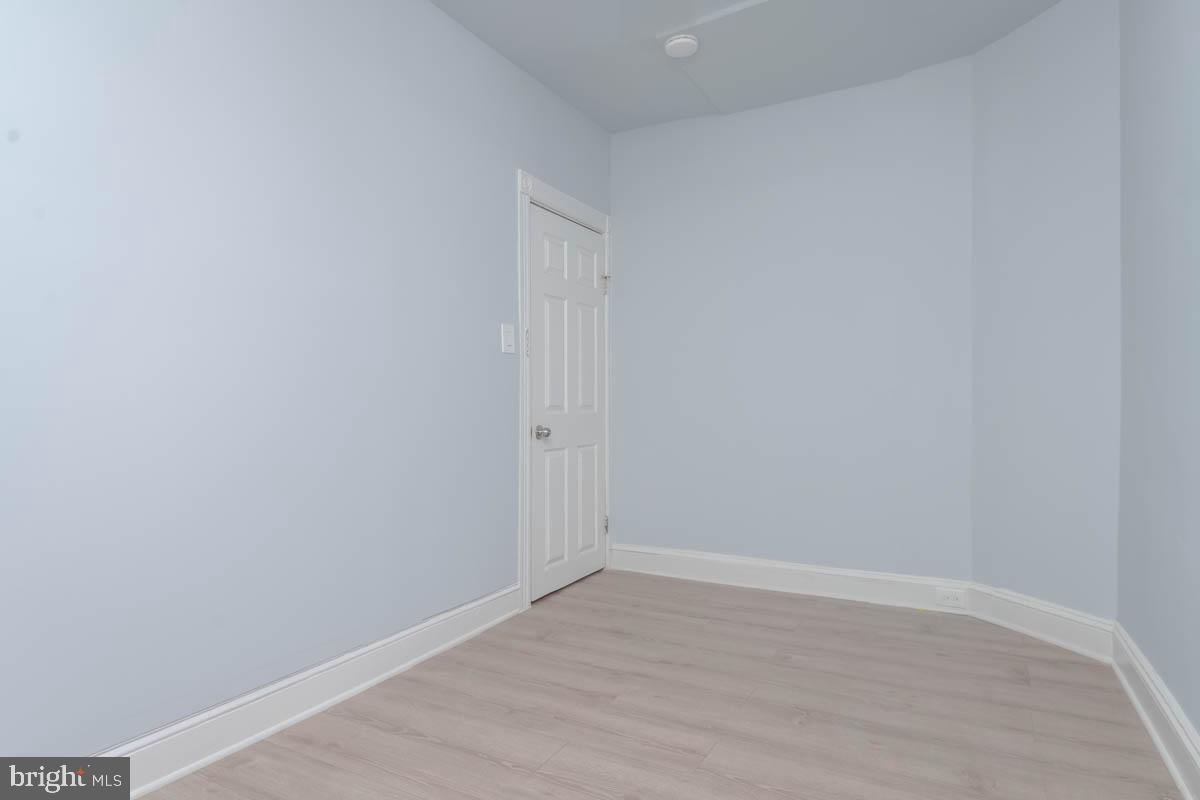 1515 N Montford Ave Property Photo 19