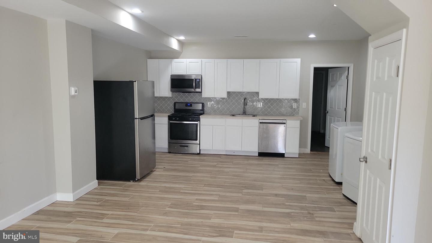 806 Mccabe Ave #806 Property Photo