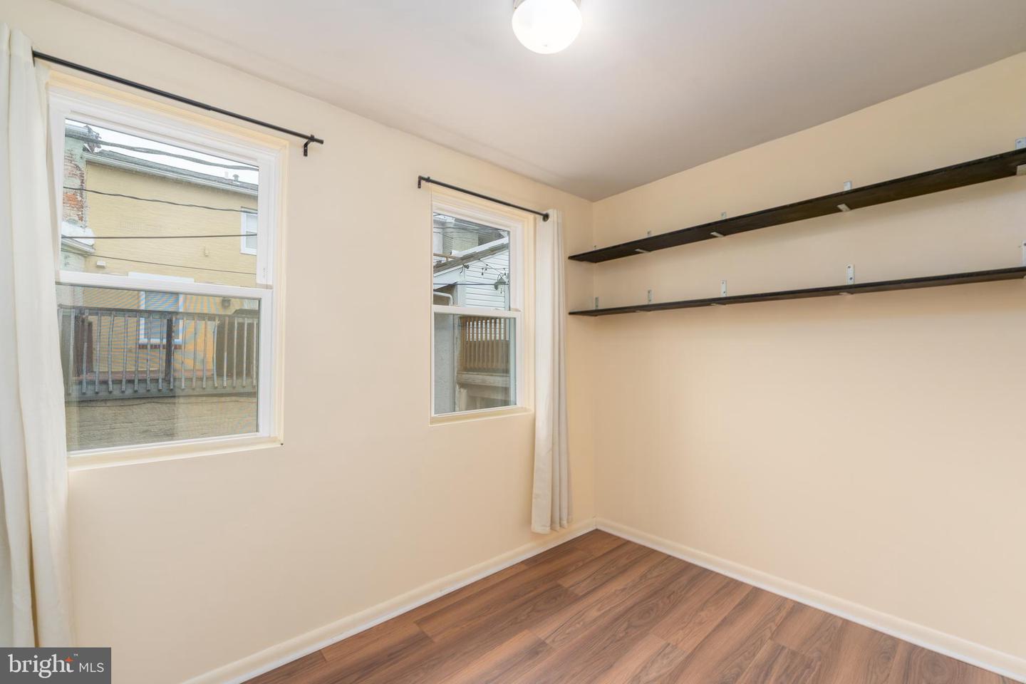 1735 Gough St Property Photo 18