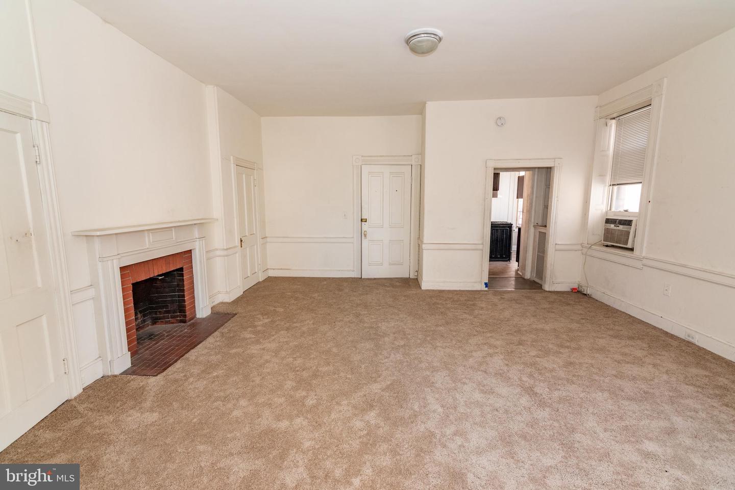 107 E Chase St Property Photo 14