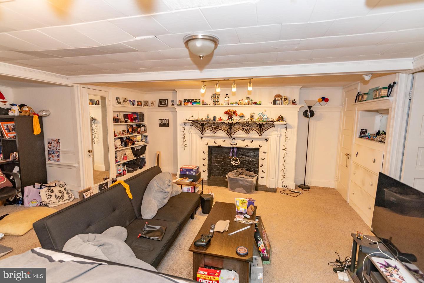 107 E Chase St Property Photo 41