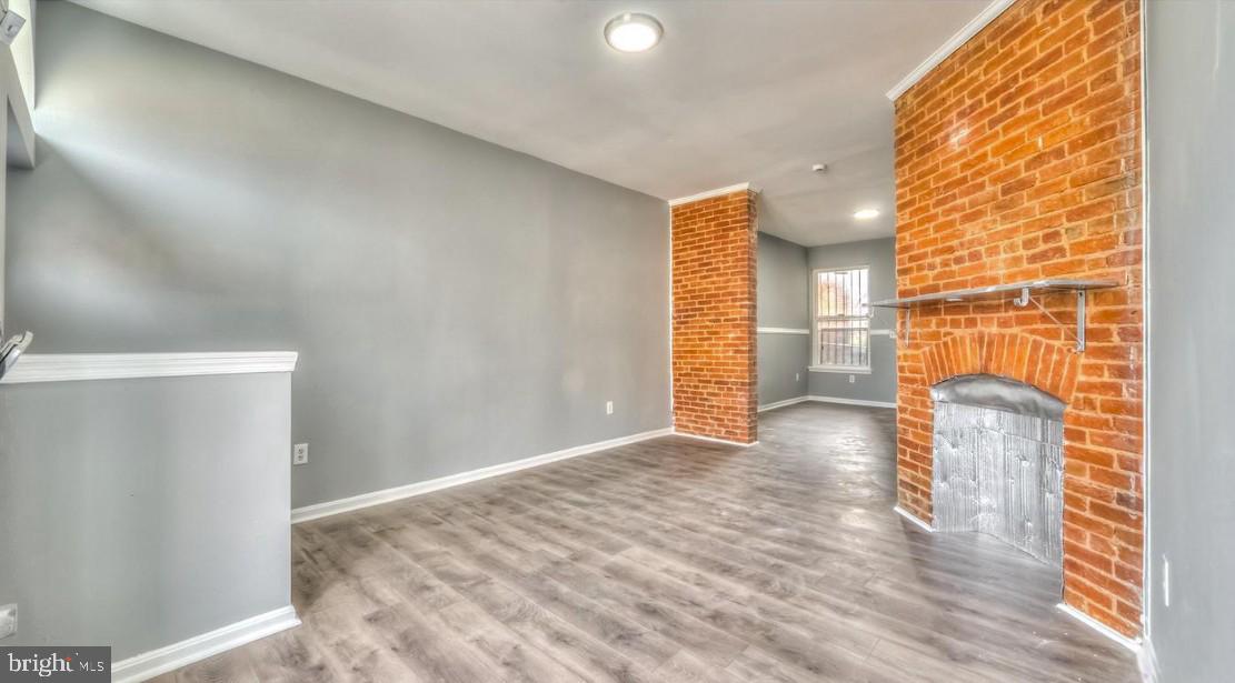 1314 N Mount St Property Photo 4