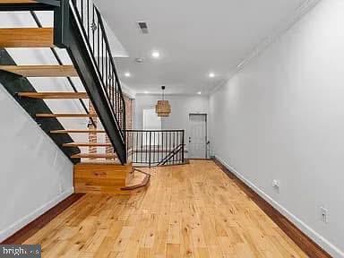 805 Mangold St Property Photo 1