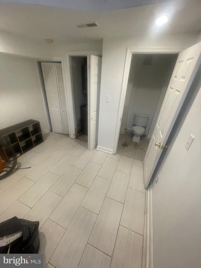 805 Mangold St Property Photo 2
