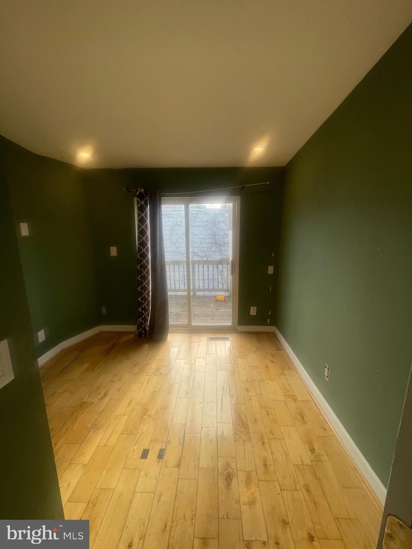 805 Mangold St Property Photo 19