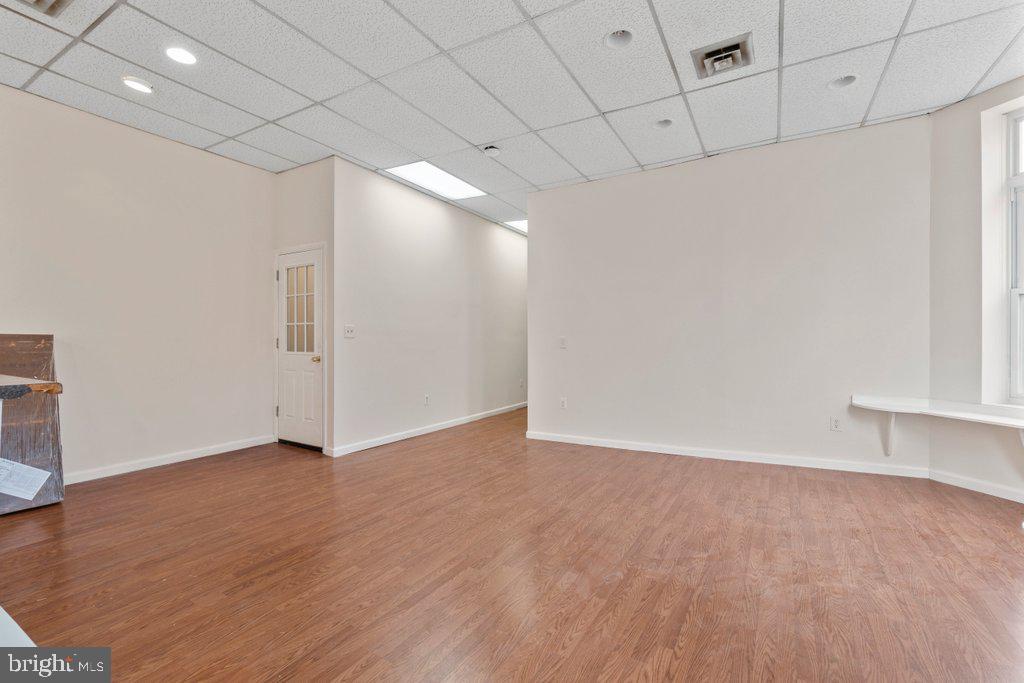 2129 N Charles St Property Photo 3