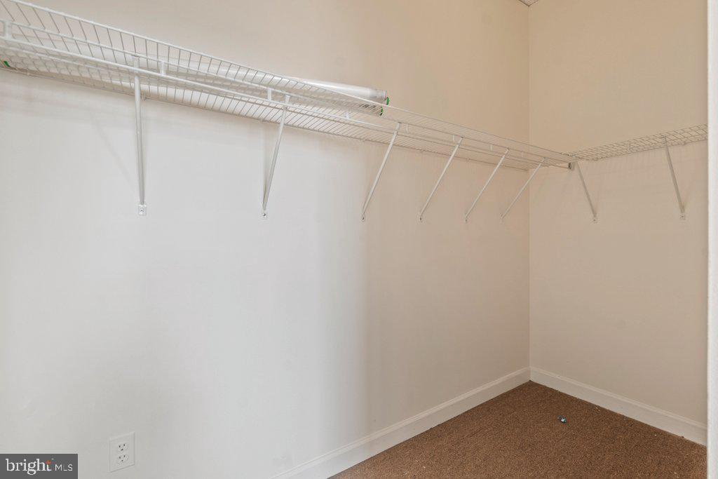 2129 N Charles St Property Photo 13