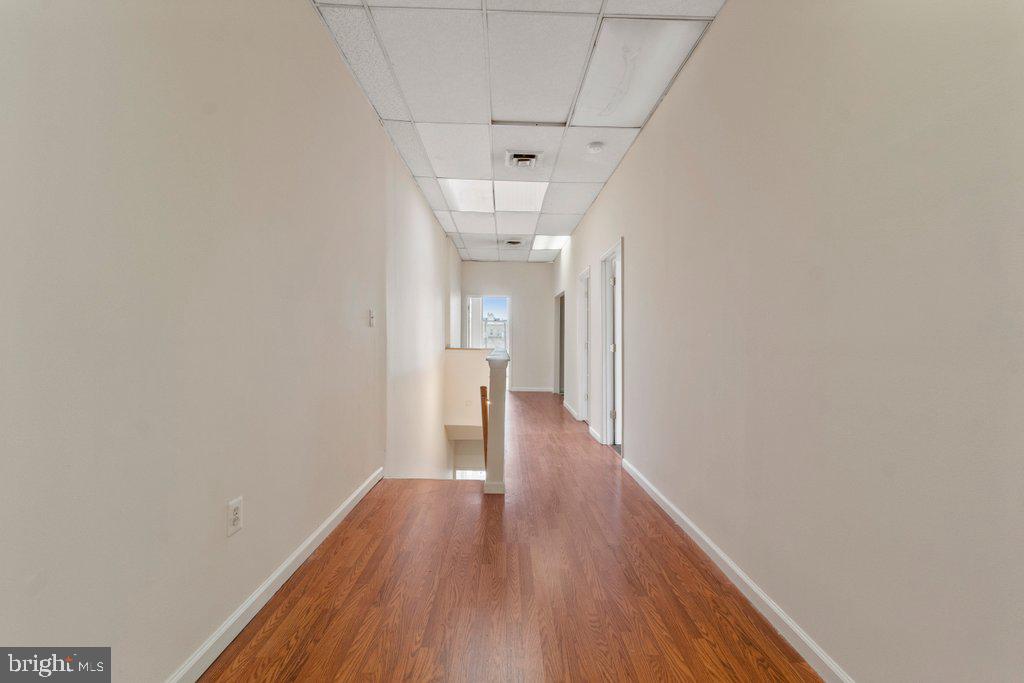 2129 N Charles St Property Photo 14