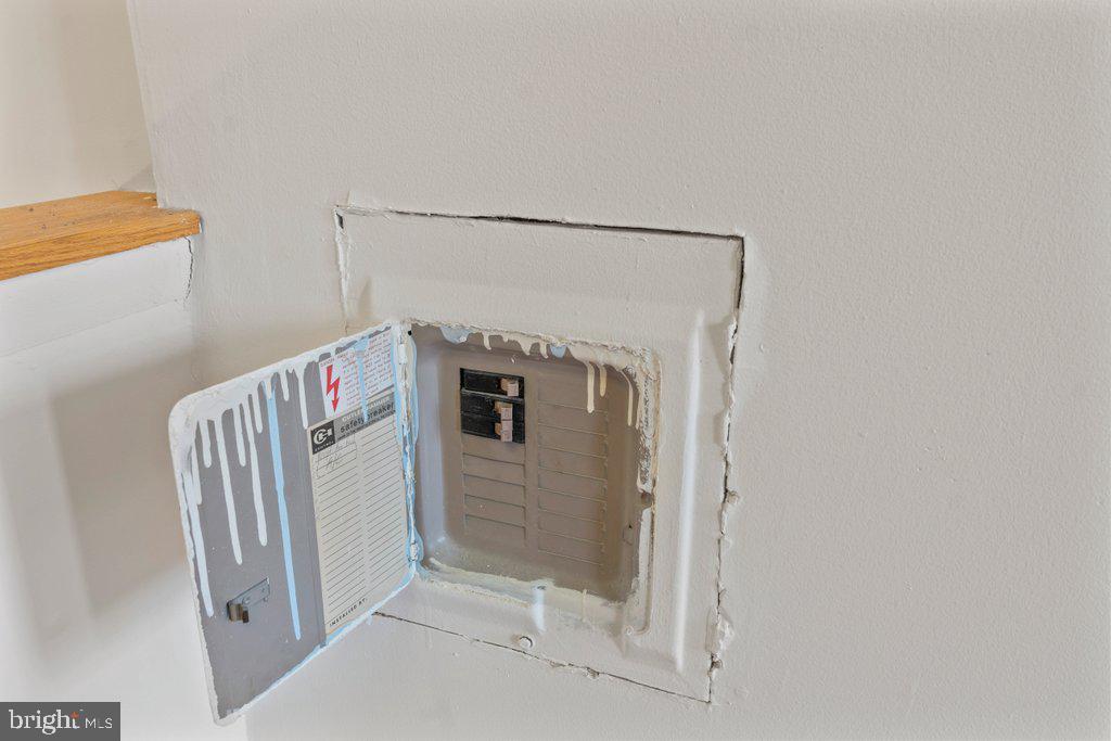 2129 N Charles St Property Photo 32