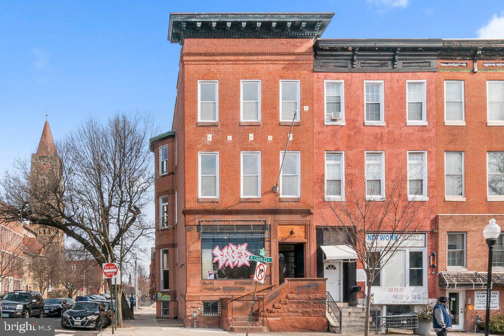 2129 N Charles St Property Photo 36
