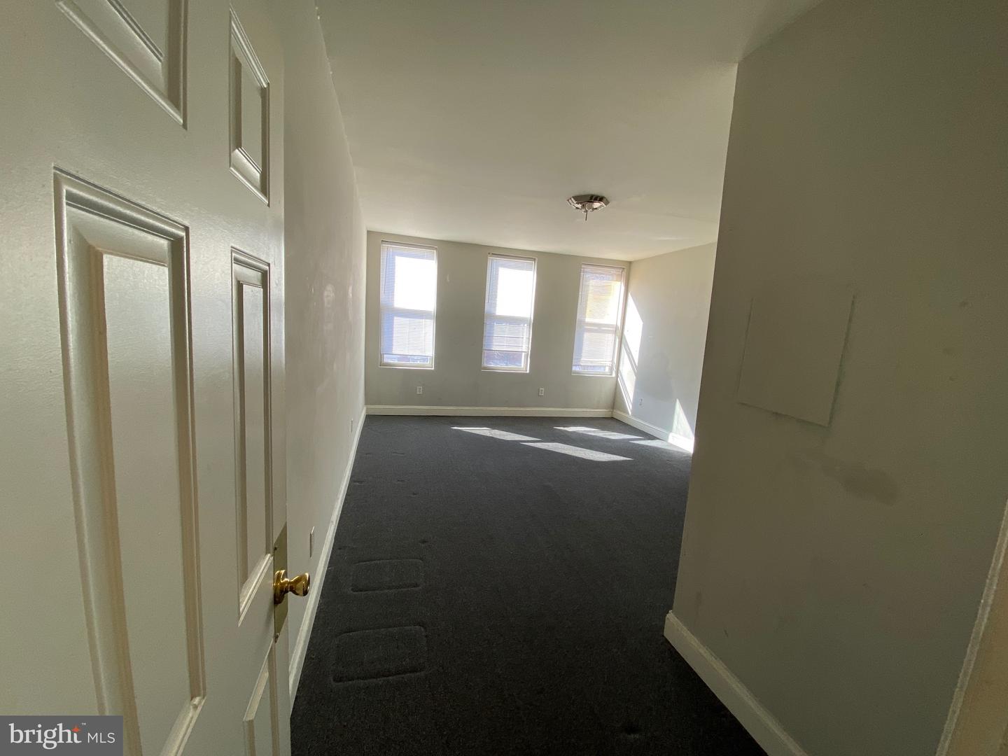 420 E Lorraine Ave Property Photo 7