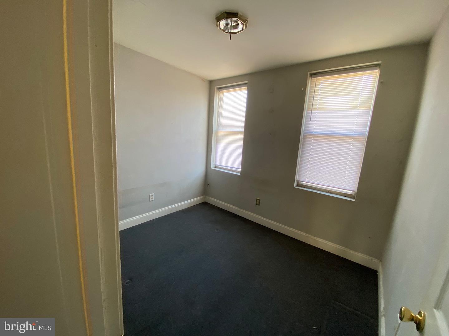 420 E Lorraine Ave Property Photo 14