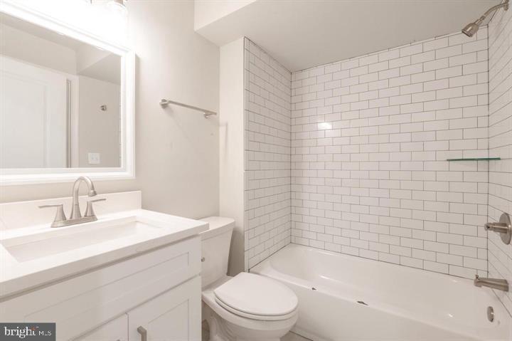 400 Patterson Park Ave Property Photo 20