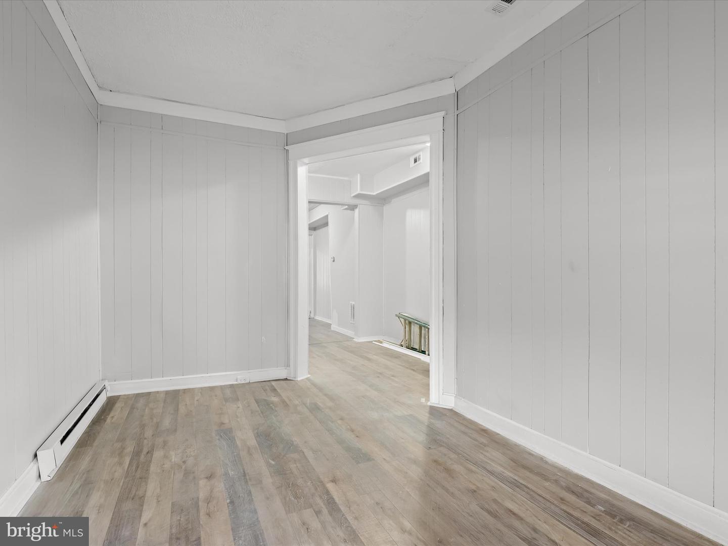 1135 Poplar Grove St Property Photo 7