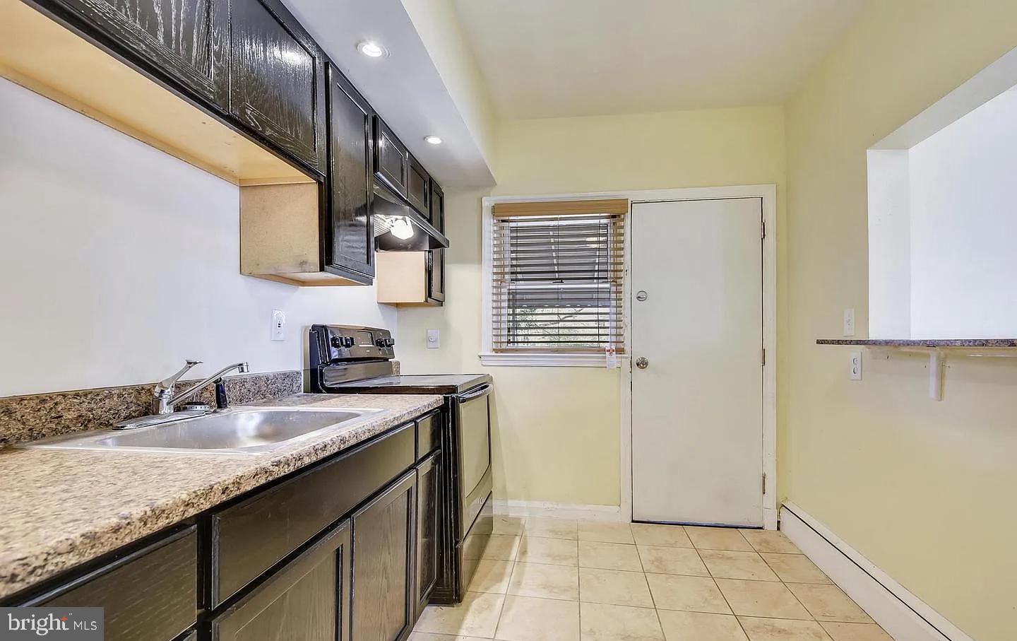5701 The Alameda Property Photo 13