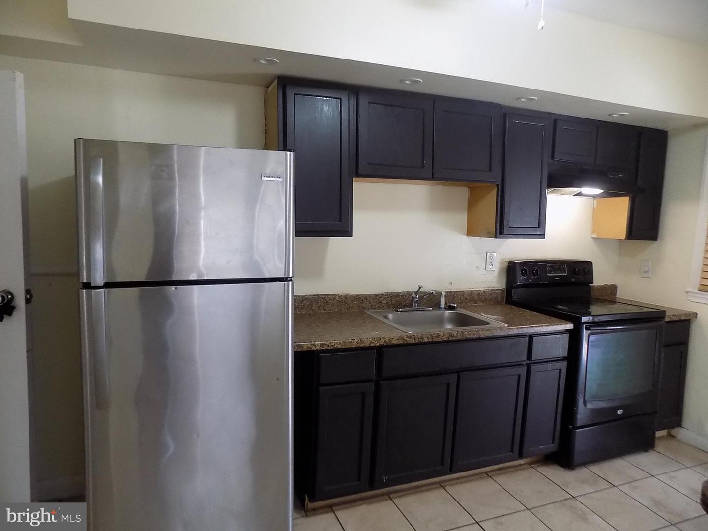 5701 The Alameda Property Photo 14
