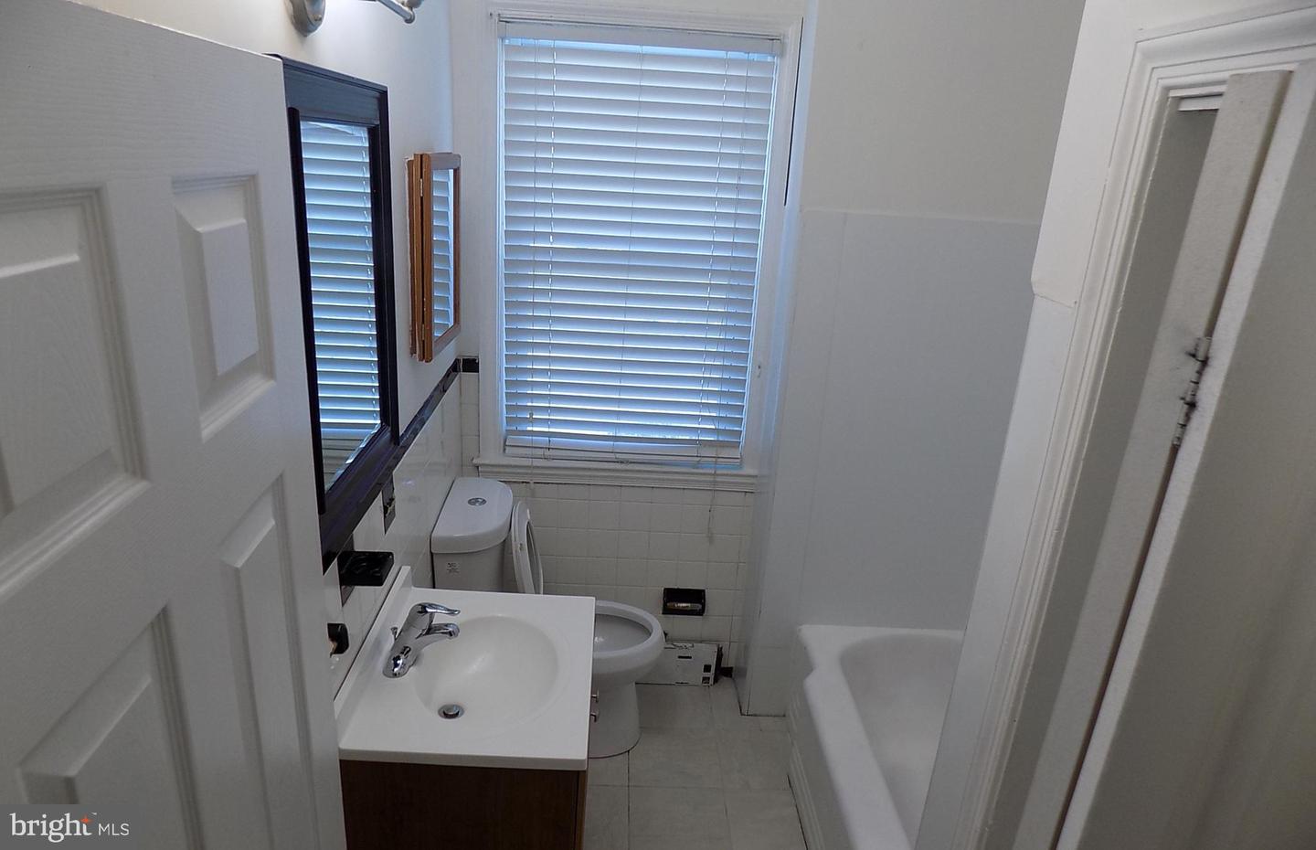 5701 The Alameda Property Photo 20