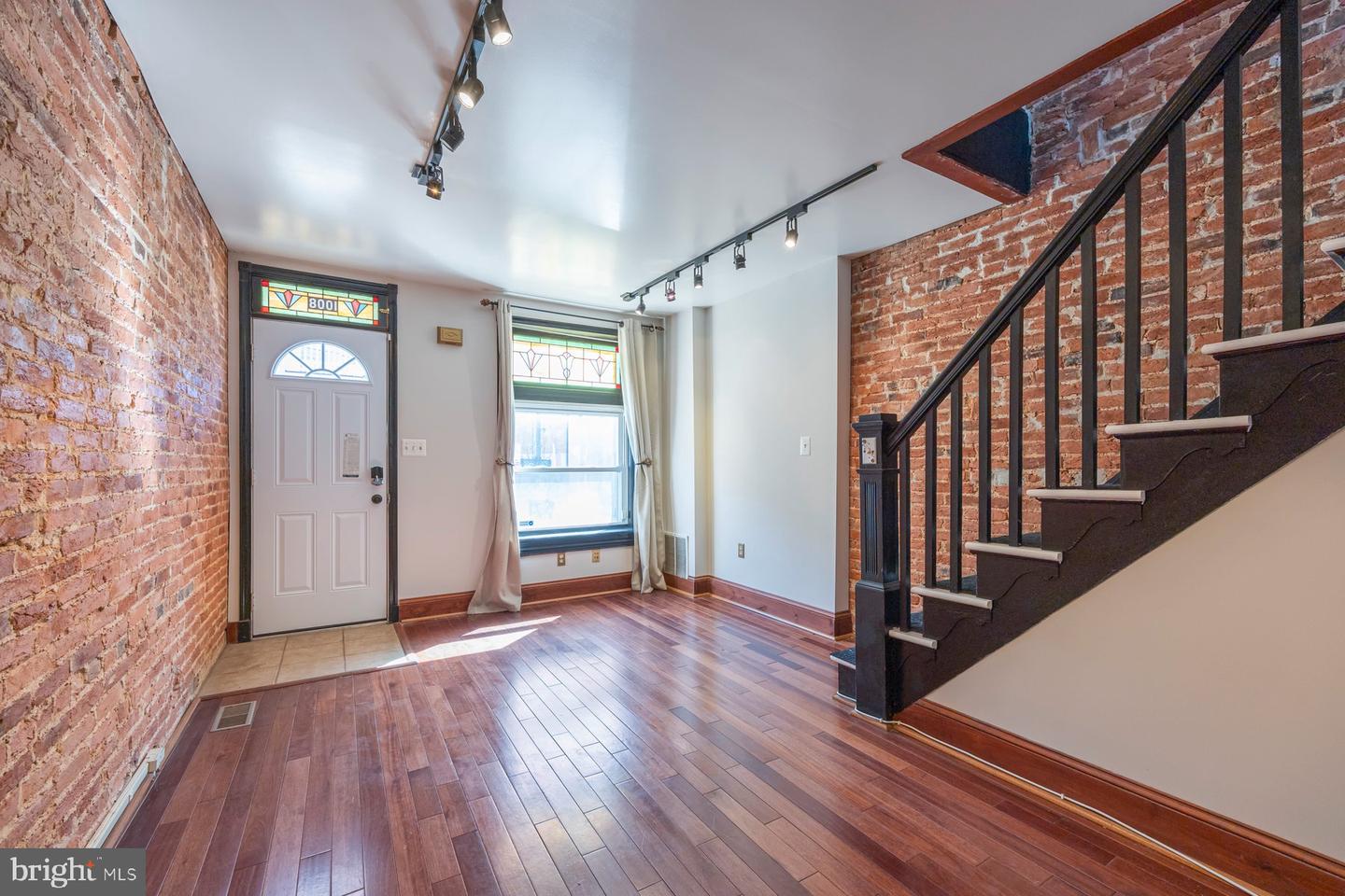 1008 S Curley St Property Photo 3