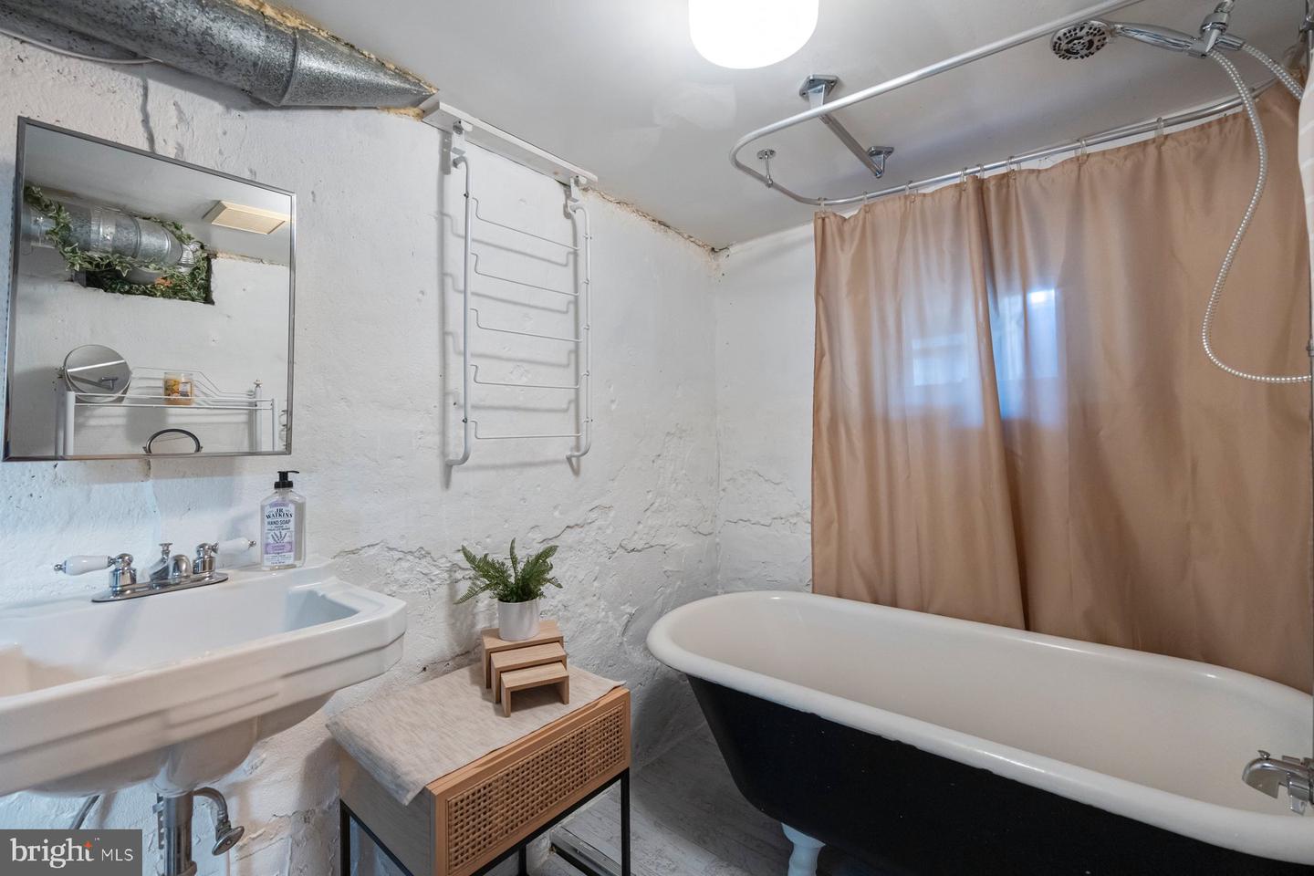 1008 S Curley St Property Photo 22