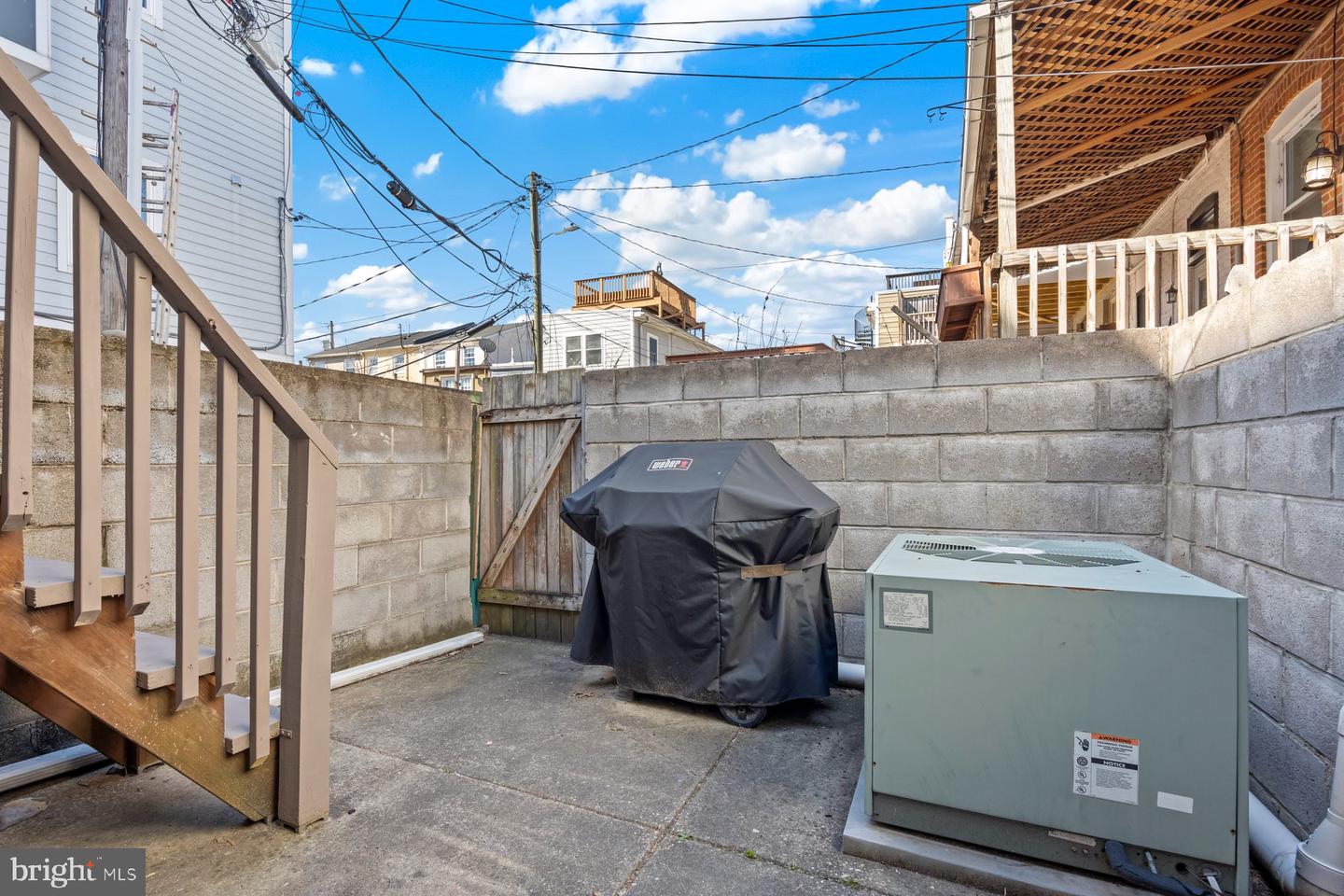 1008 S Curley St Property Photo 24