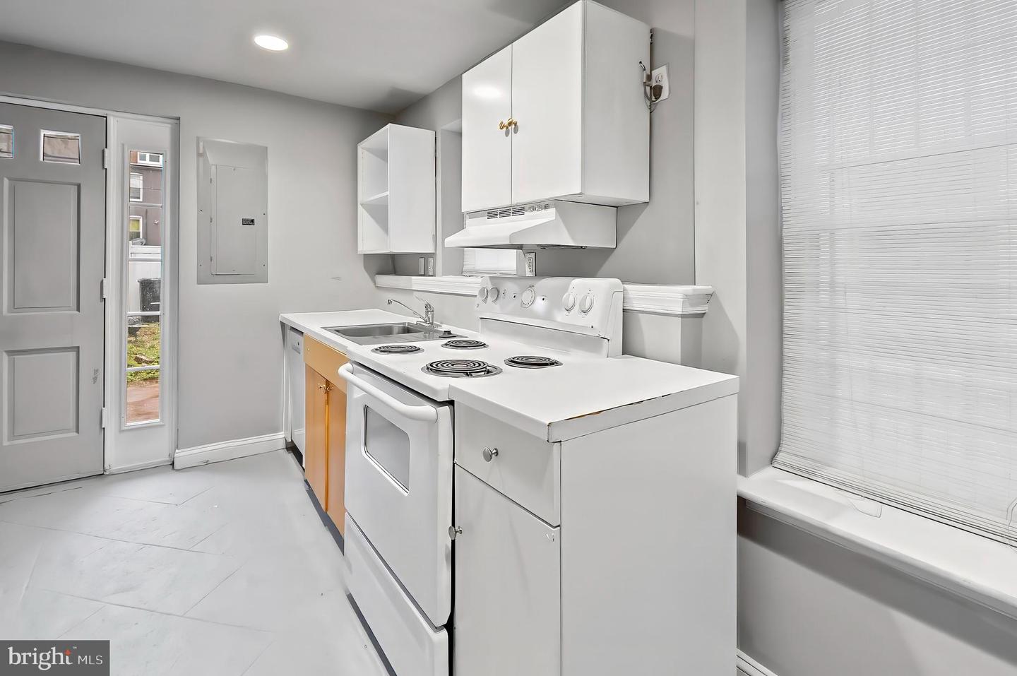 1311 Druid Hill Ave Property Photo 6