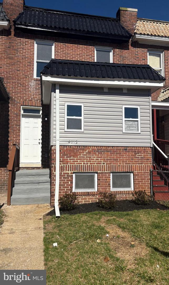 4012 W Garrison Ave Property Photo