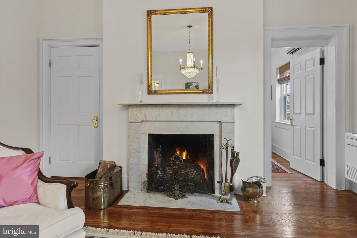 16 W Read St Property Photo 12